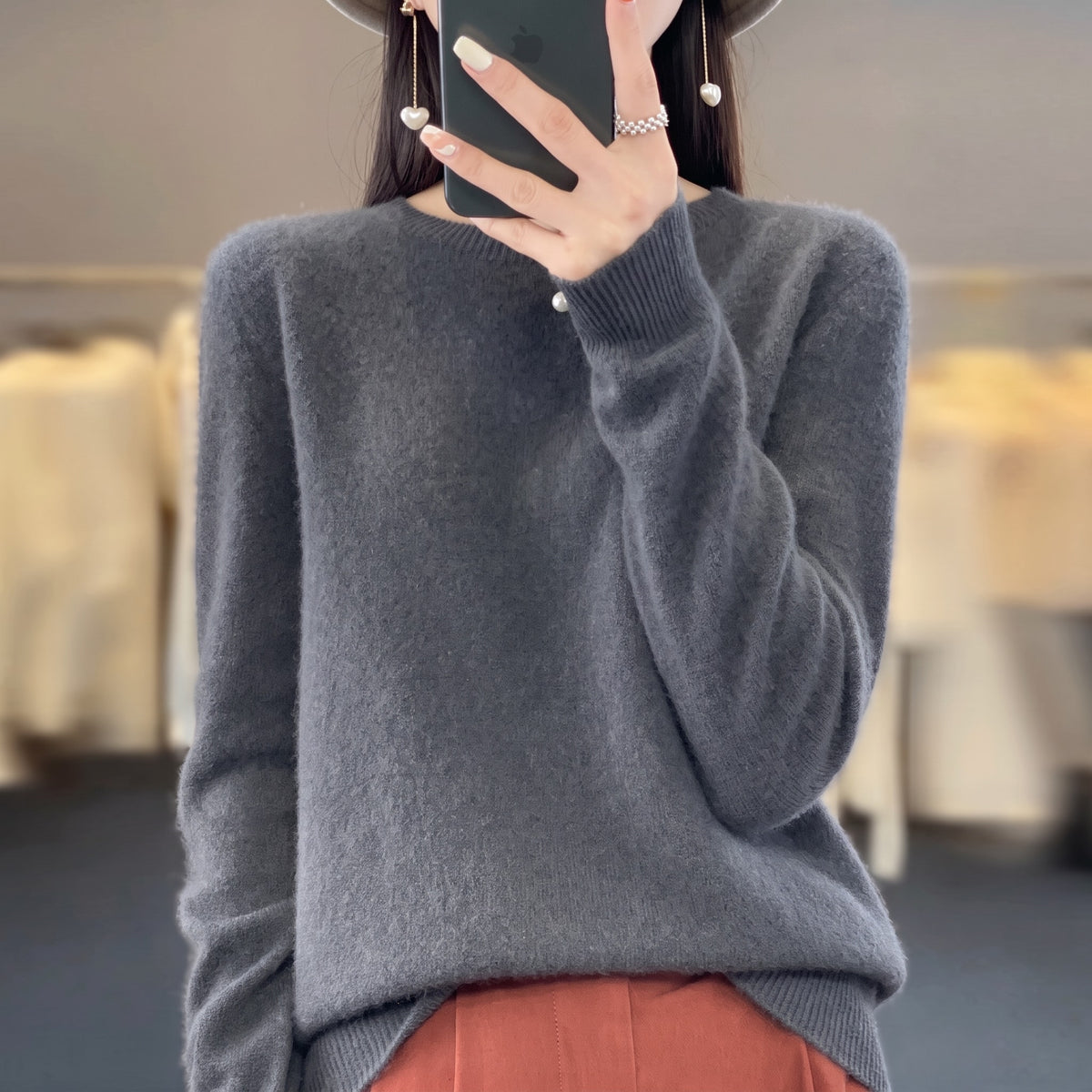 Eleanor – Women’s Relaxed Fit Crew Neck Sweater