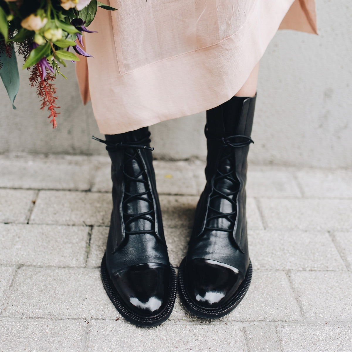 Julia - Women's Lace-Up Pointed Toe Ankle Boots with Block Heel