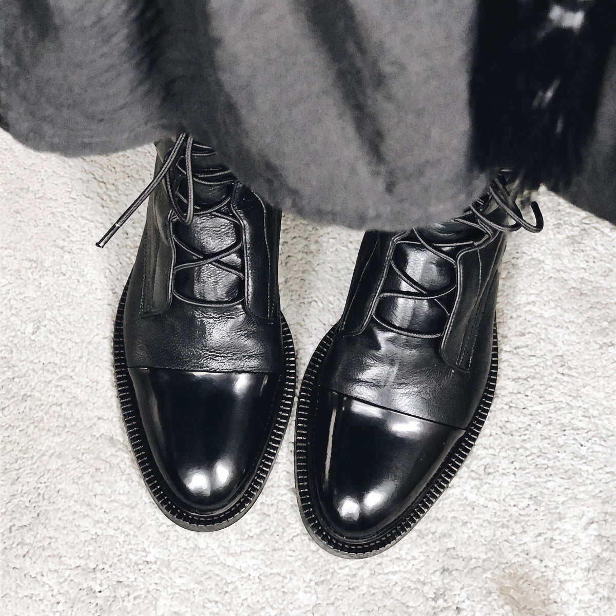 Julia - Women's Lace-Up Pointed Toe Ankle Boots with Block Heel
