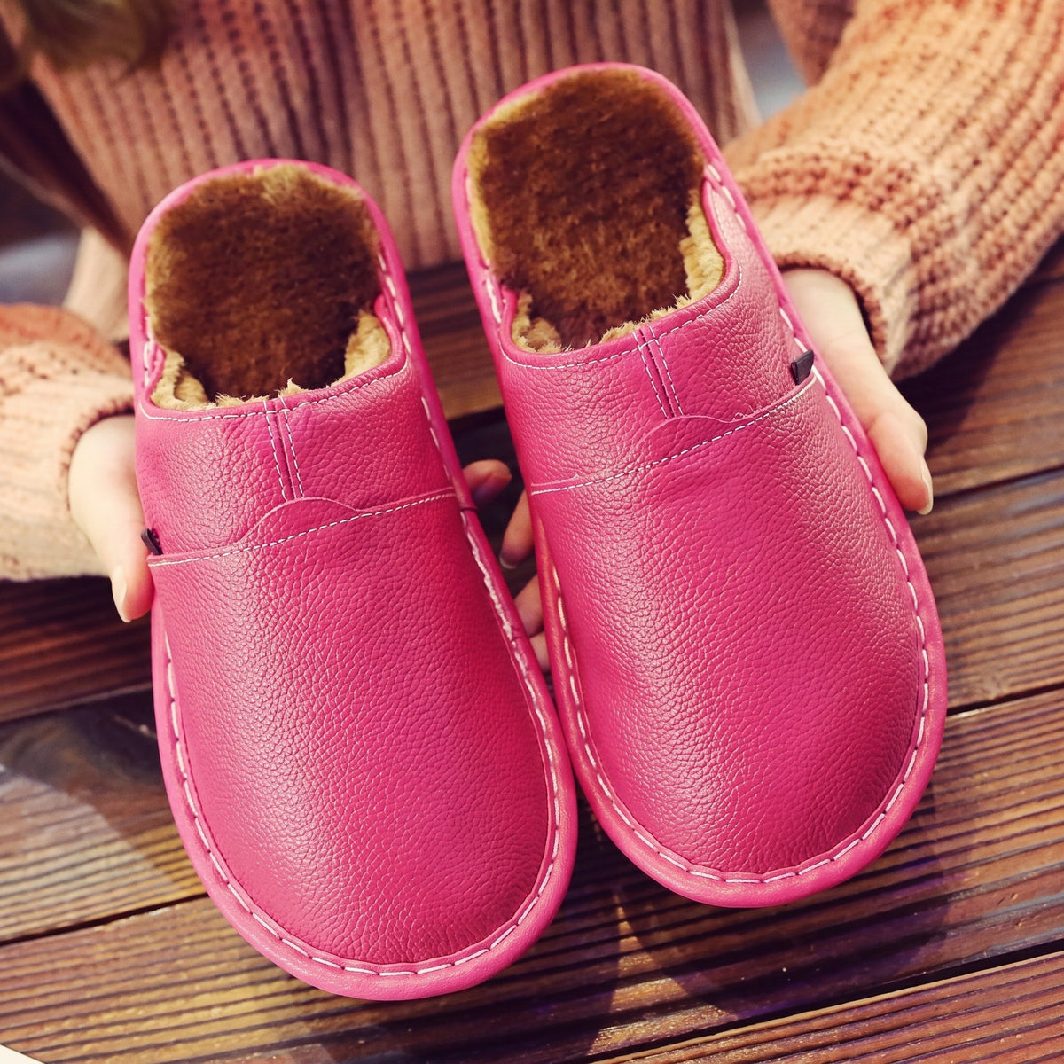 Daniel – Men’s Fur-Lined Clog Slippers with Cushioned Sole