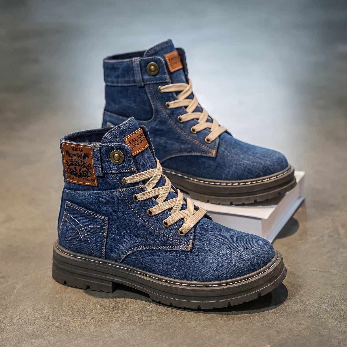 Jack - Men's Lace-Up Chunky Sole Combat Boots with Padded Collar