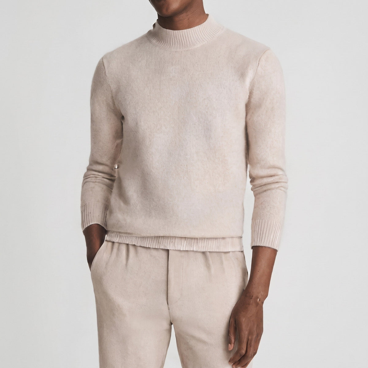 Henry – Men’s Classic Crew Neck Knit Sweater
