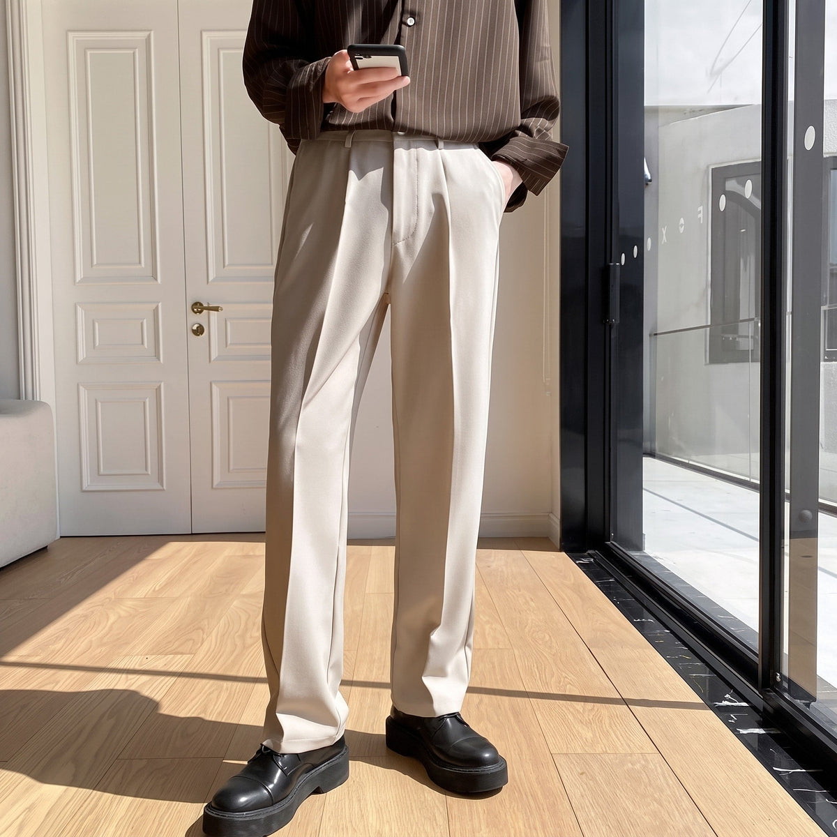 Charlie – Men’s Wide-Leg Trousers with Pleated Front