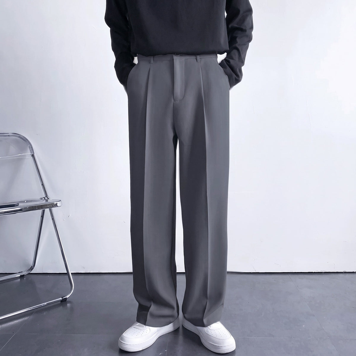 Charlie – Men’s Wide-Leg Trousers with Pleated Front