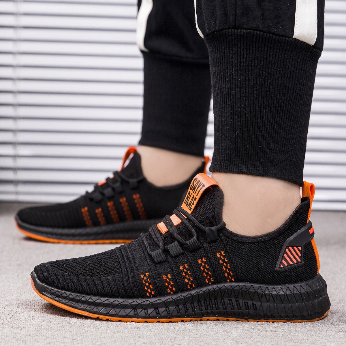 Marcus – Men’s Breathable Knit Low-Top Lace-Up Sneakers