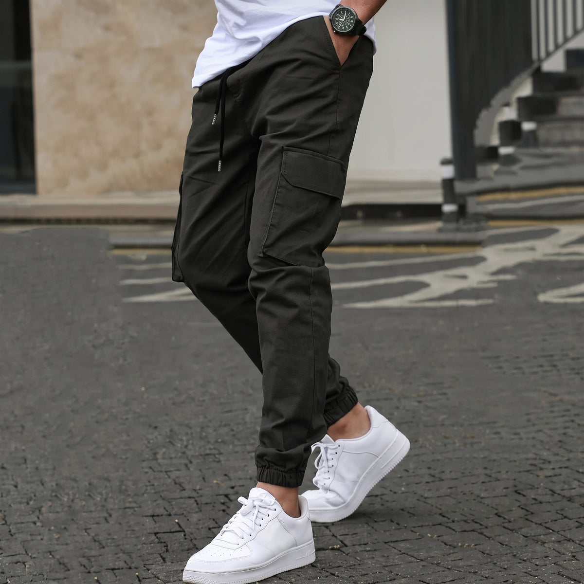 Lionel - Men's Slim Fit Cargo Joggers with Drawstring Waist