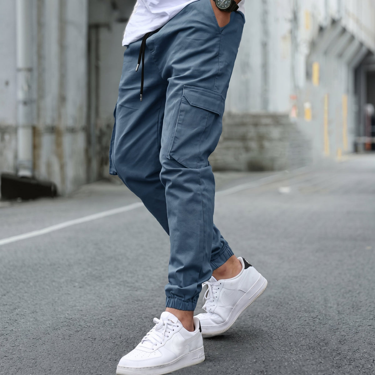Lionel - Men's Slim Fit Cargo Joggers with Drawstring Waist