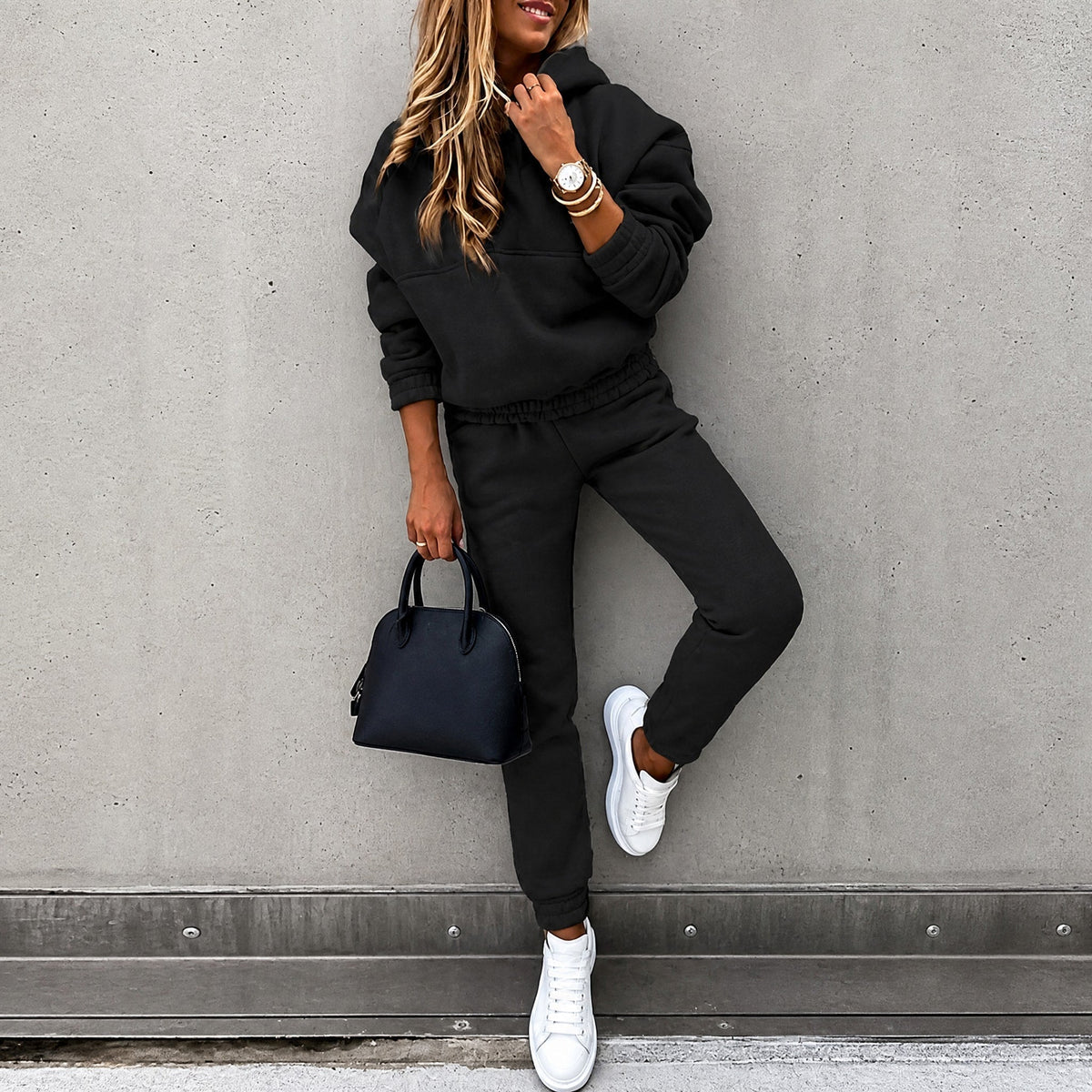 Livia - Women's Oversized Hooded Sweatshirt and Jogger Set