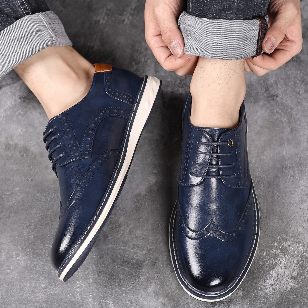 Marcus – Men’s Brogue Wingtip Oxford Shoes with Contrasting Sole