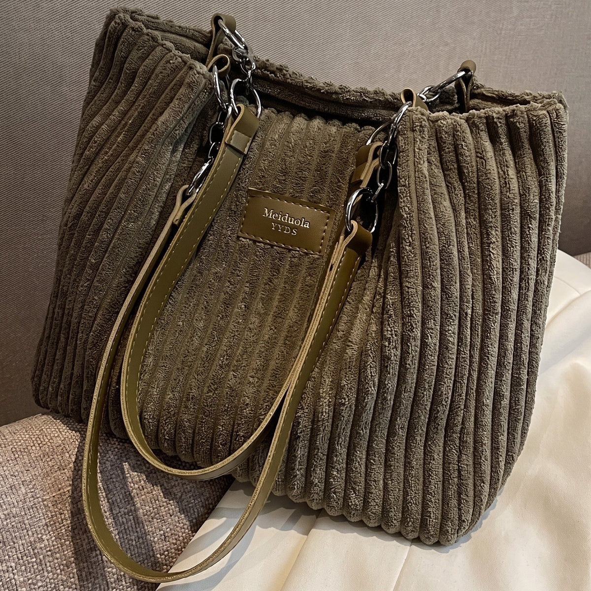 Emma – Women’s Corduroy Shoulder Bag with Chain Strap