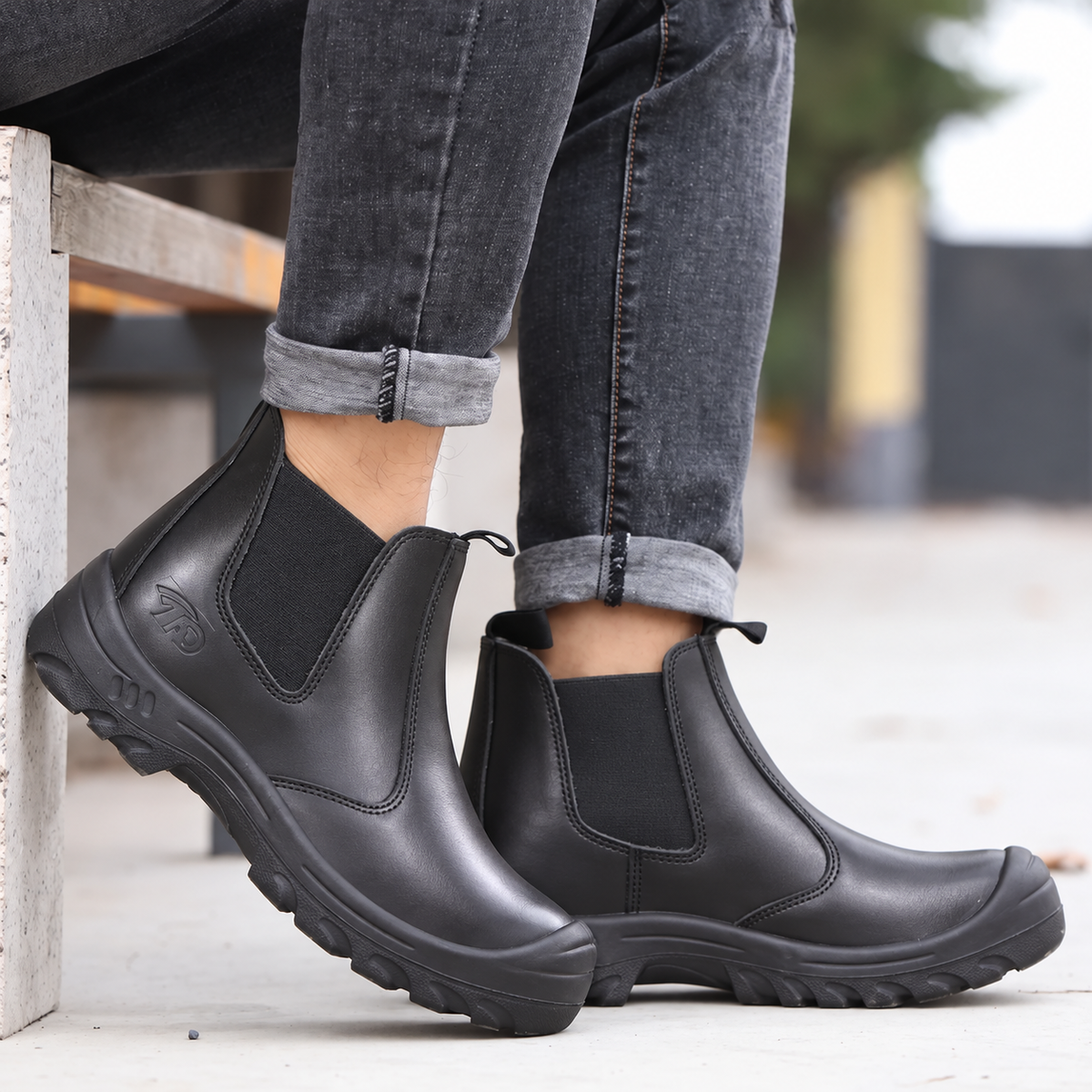 Marcus – Men’s Orthopedic Chelsea Boots with Pull Tab