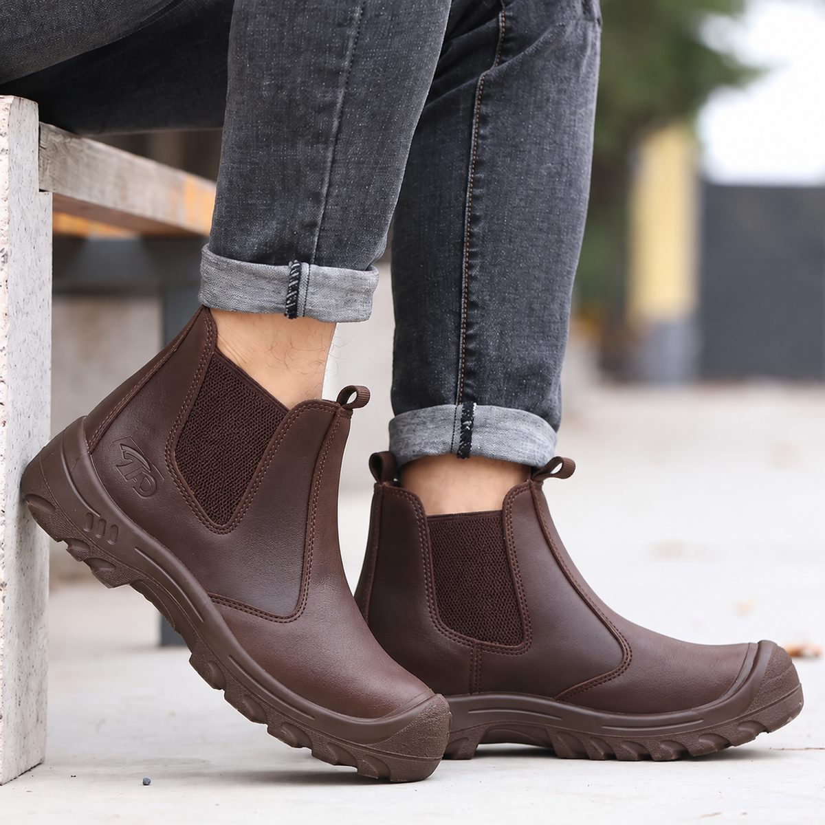 Marcus – Men’s Orthopedic Chelsea Boots with Pull Tab