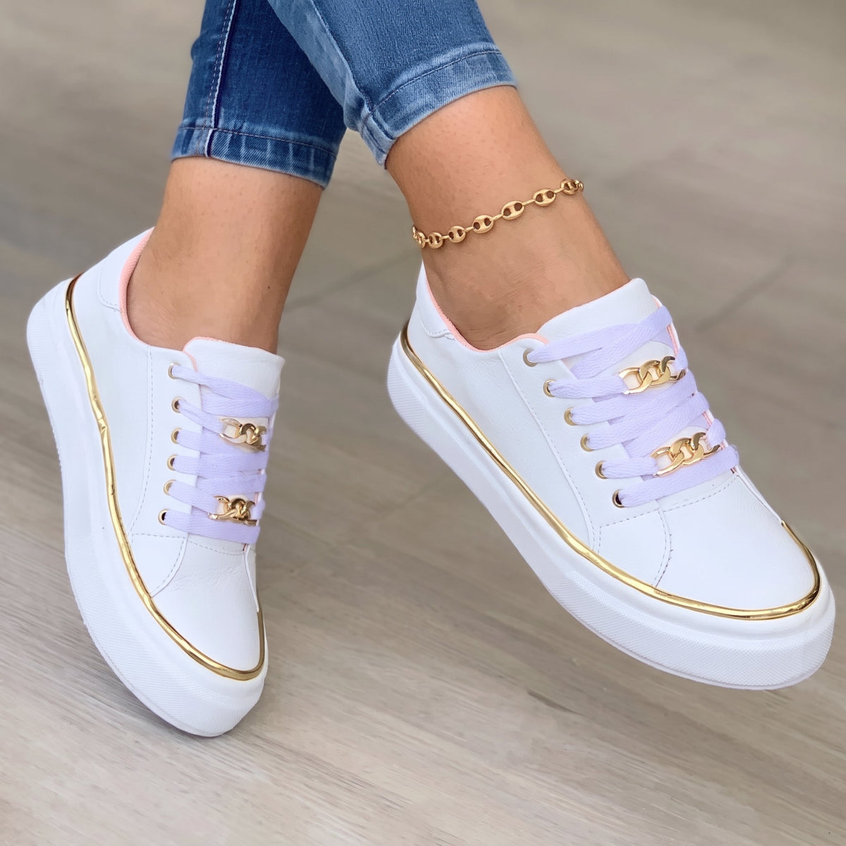 Alice – Women’s Lace-Up Platform Sneakers with Gold Chain Detail