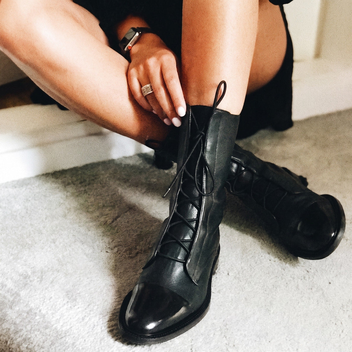 Julia - Women's Lace-Up Pointed Toe Ankle Boots with Block Heel