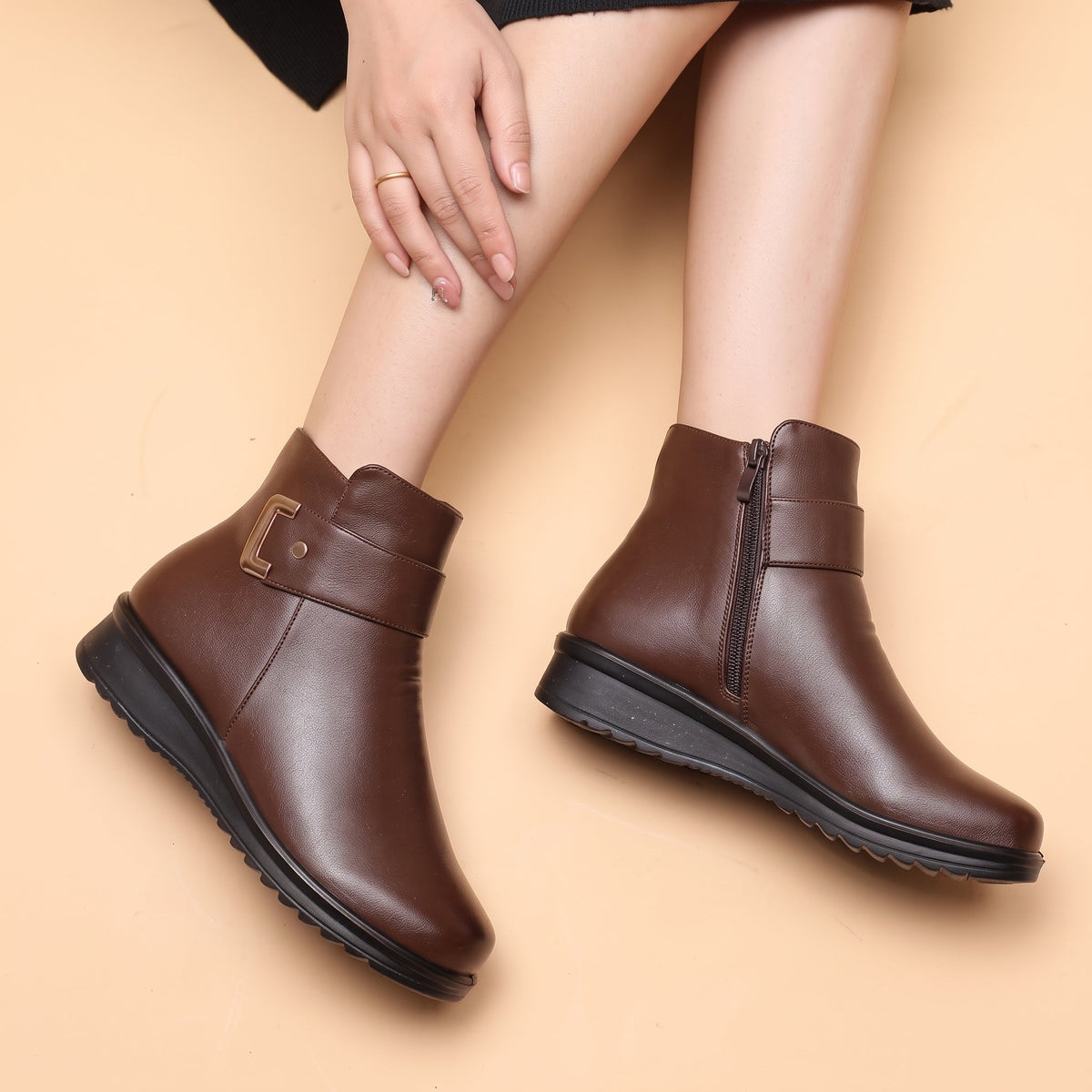 Clara - Women's Orthopedic Fur-Lined Ankle Boots with Buckle Strap