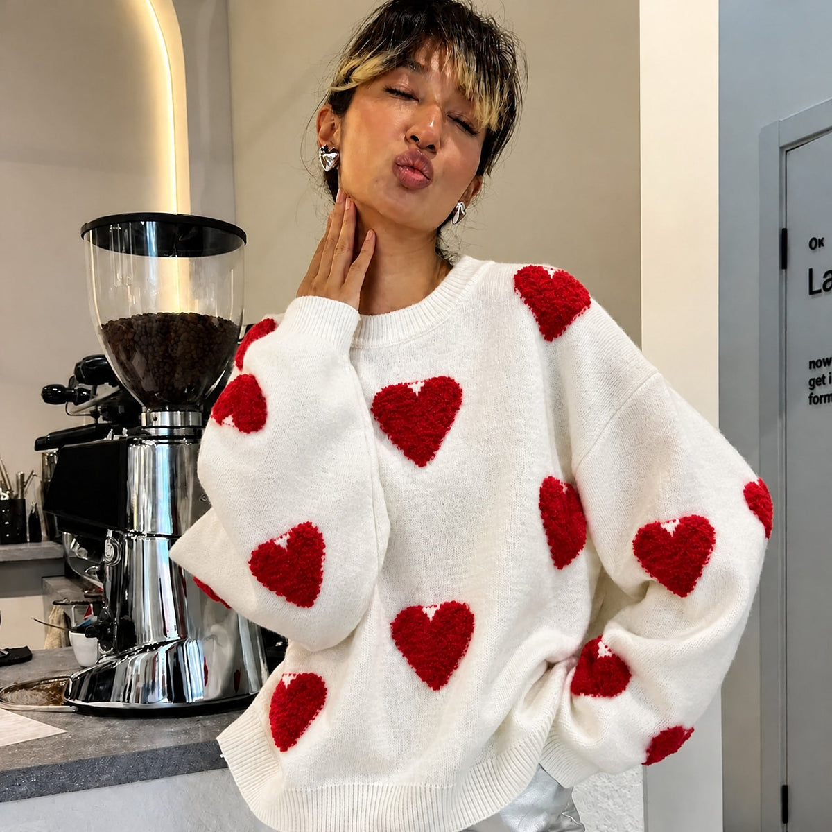 Emma - Women's Oversized Heart Print Knit Sweater