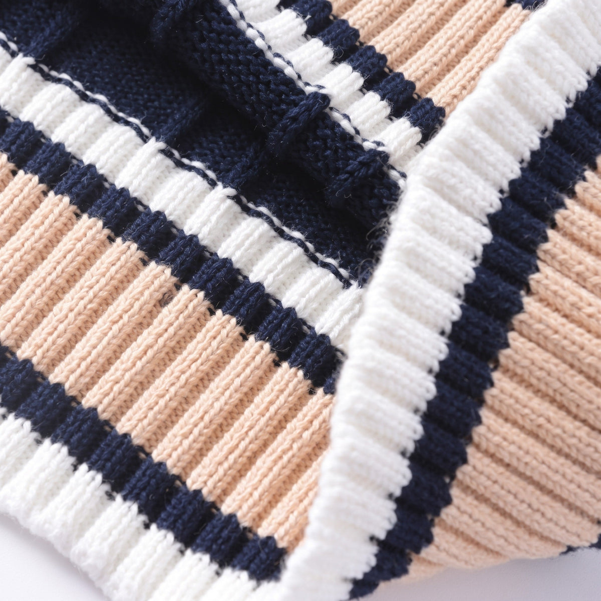 Oliver – Men’s Cricket V-Neck Striped Sweater Vest
