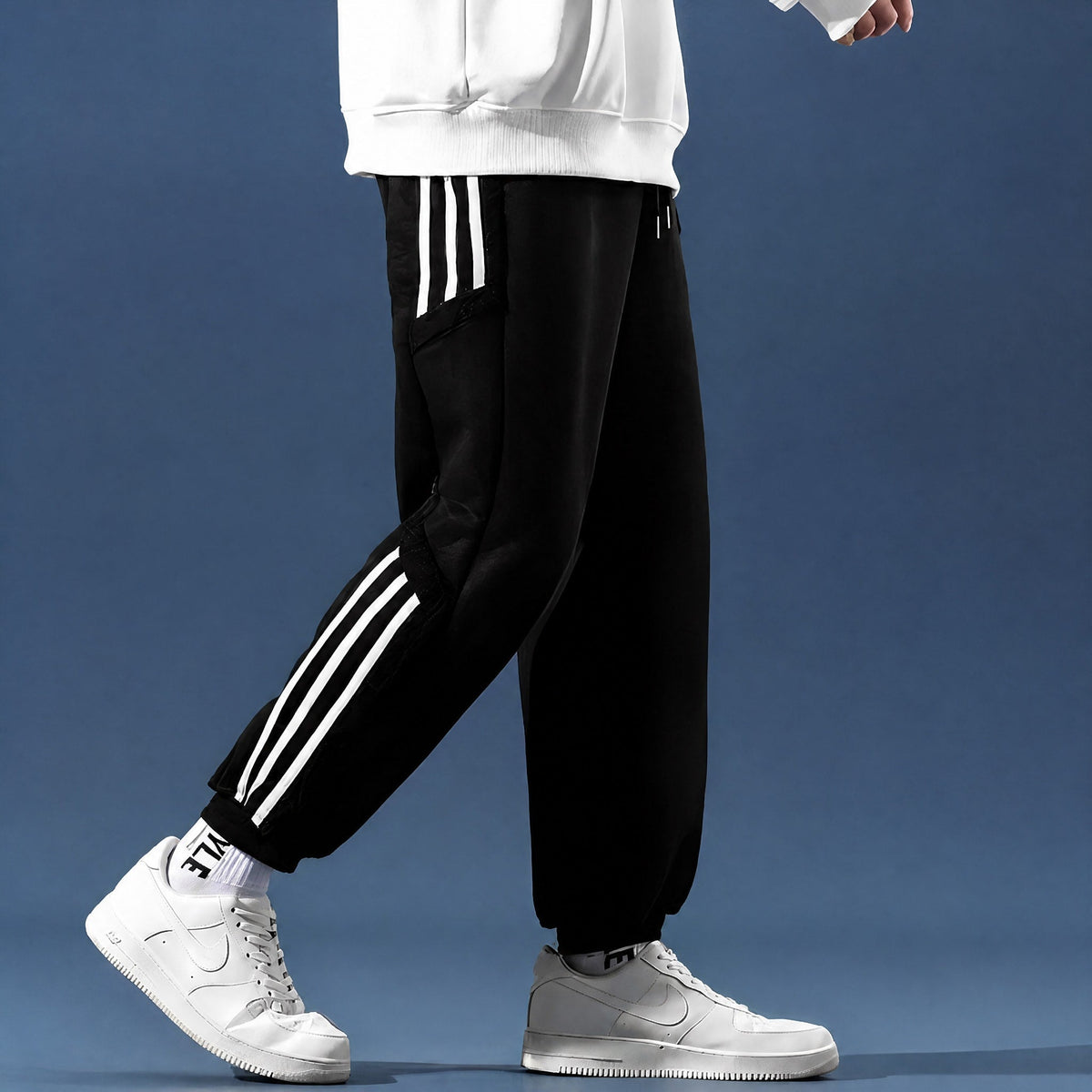 James - Men's Sherpa-Lined Striped Cargo Joggers with Elasticated Cuffs
