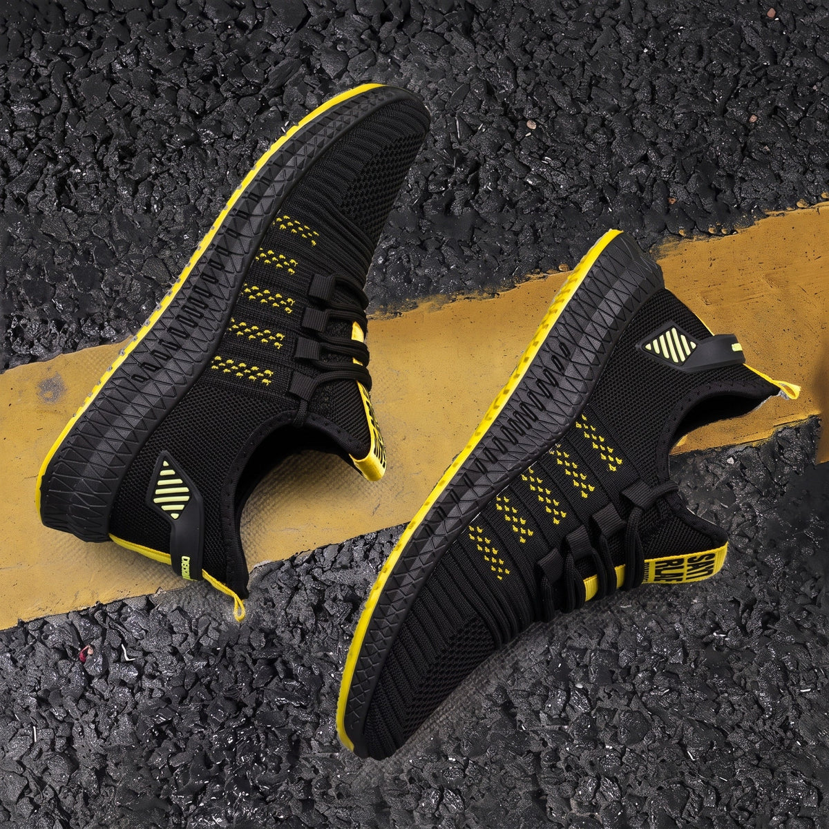 Marcus – Men’s Breathable Knit Low-Top Lace-Up Sneakers