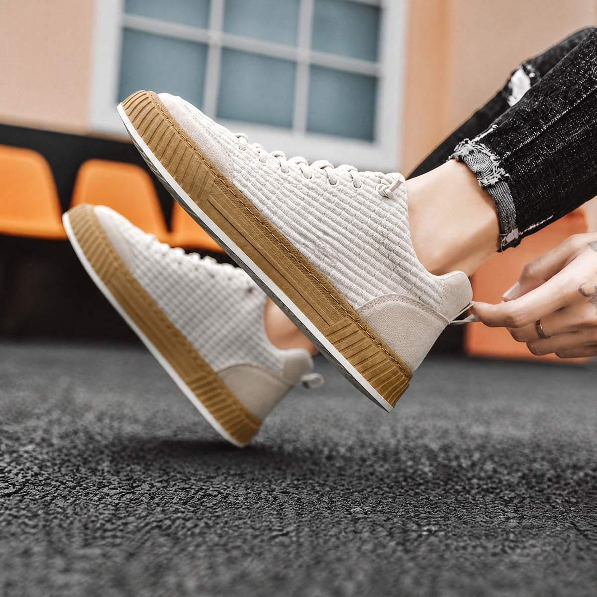 Jonas - Men's Supportive Quilted Low-Top Lace-Up Sneakers