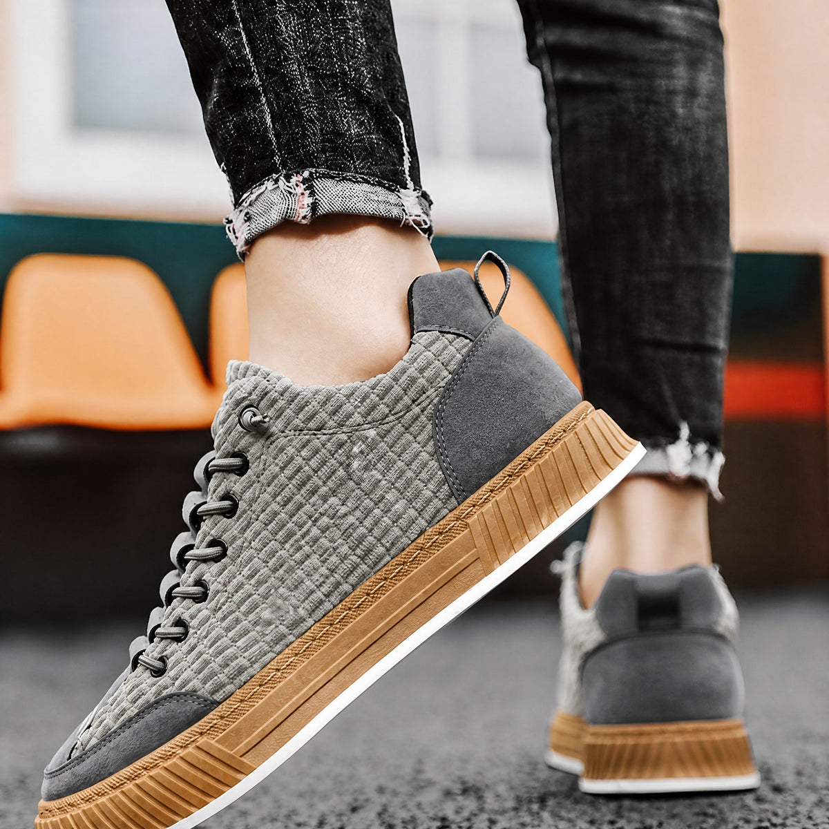 Jonas - Men's Supportive Quilted Low-Top Lace-Up Sneakers