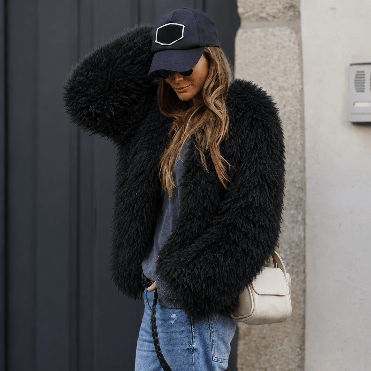 Lillith - Women's Thickened Faux Fur Cropped Jacket