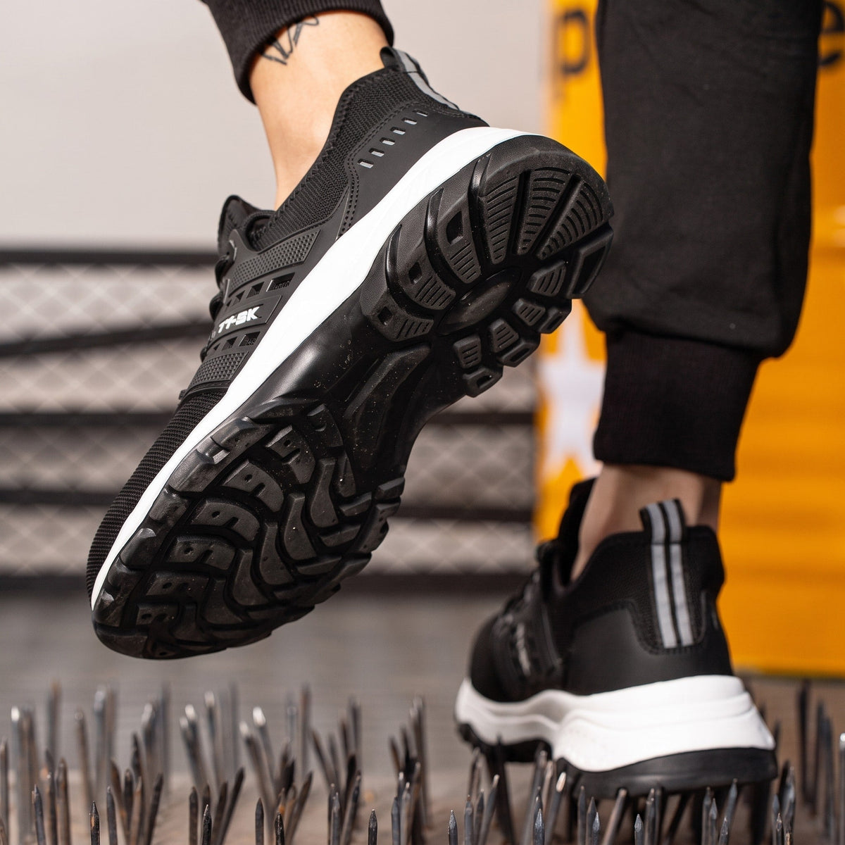 Marcus – Men’s Slip-Resistant Sneakers with Cushioned Support