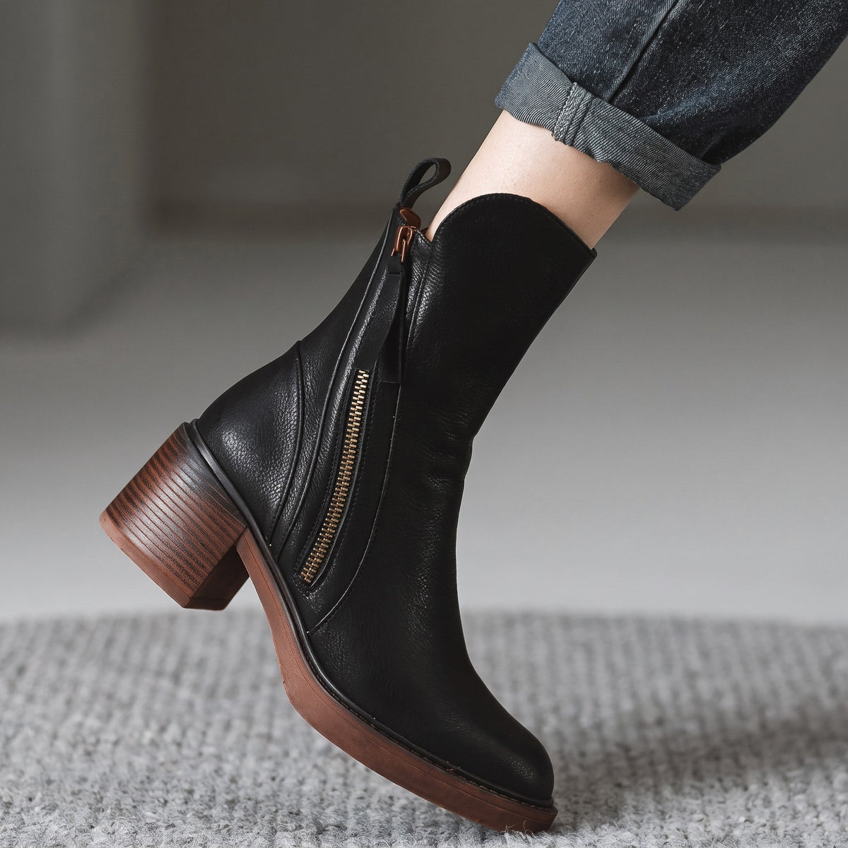 Daphne - Women's Block Heel Zip-Up Ankle Boots with Tassel Pull
