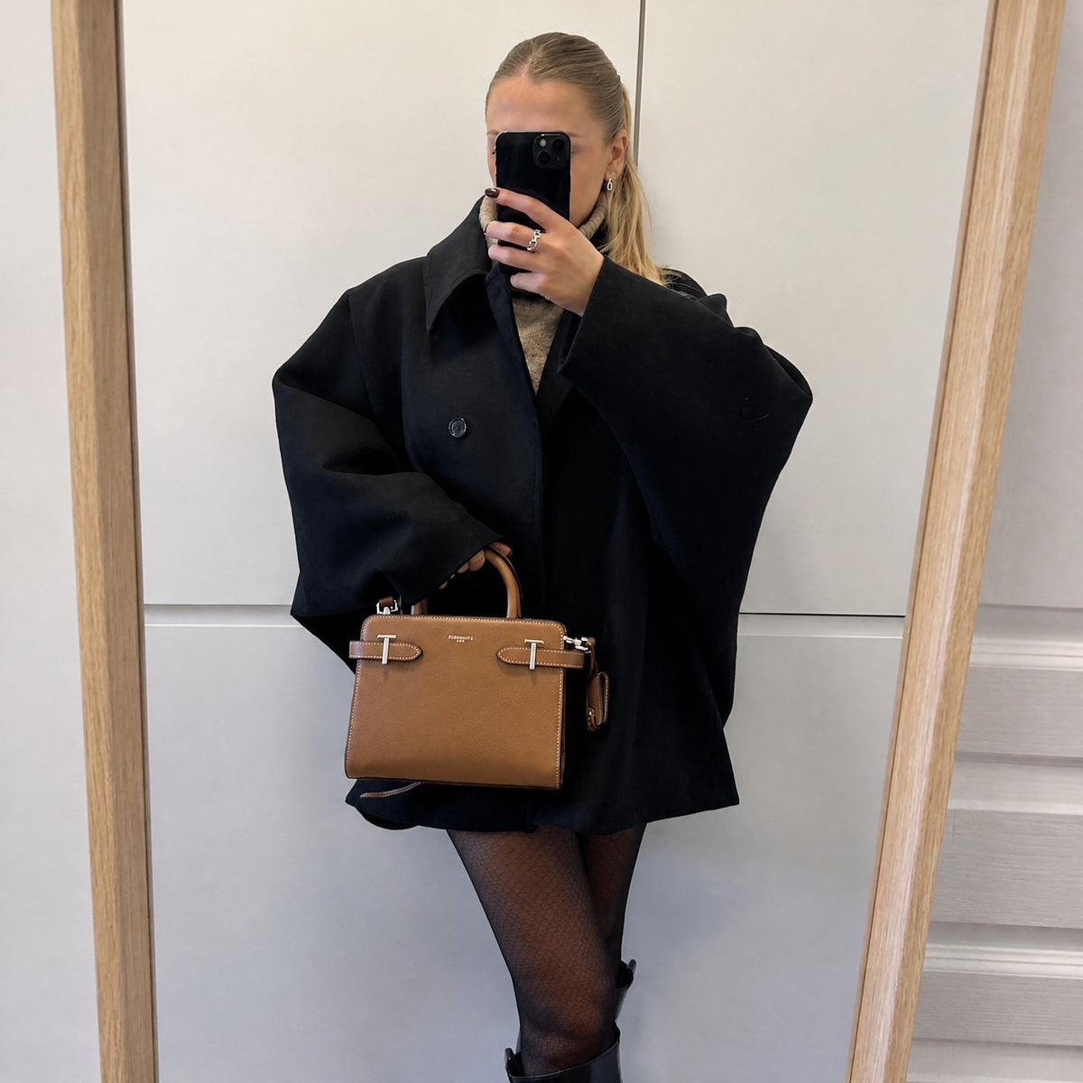 Sophie - Women's Oversized Cropped Wool-Look Jacket with Wide Collar